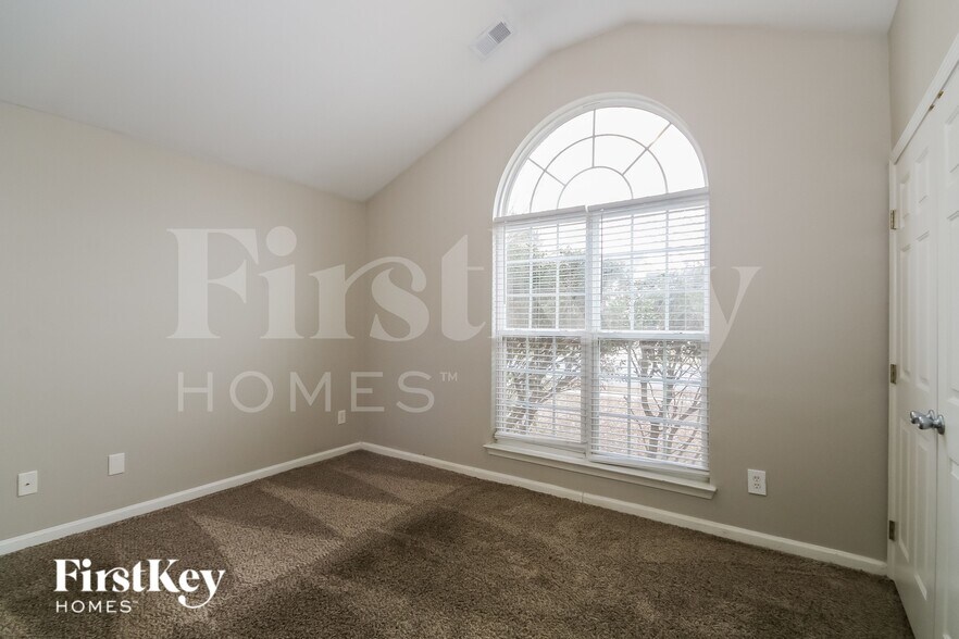 Building Photo - 11508 Planters Estates Dr