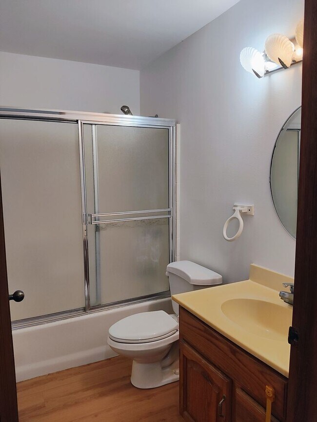 Building Photo - 3BR/2BA Home Near Hilo Hospital!