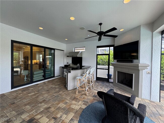 Building Photo - 9470 Galliano Ter