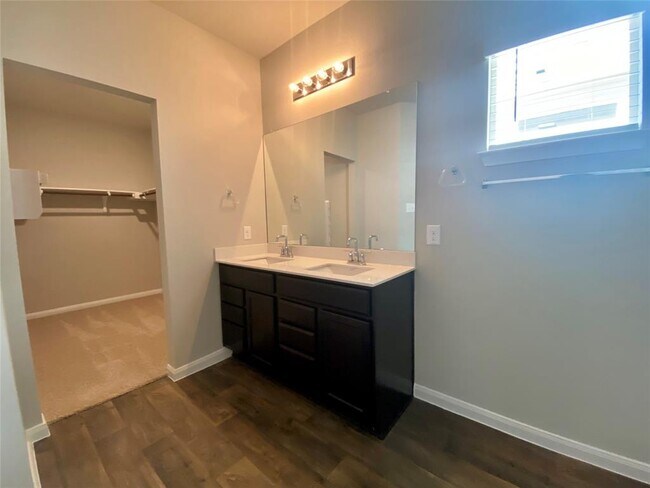 Building Photo - 230 Cherry Laurel Ln