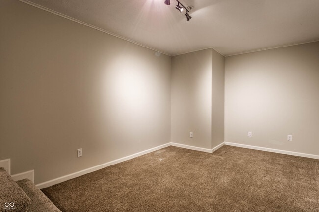 Building Photo - 6556 Reserve Dr