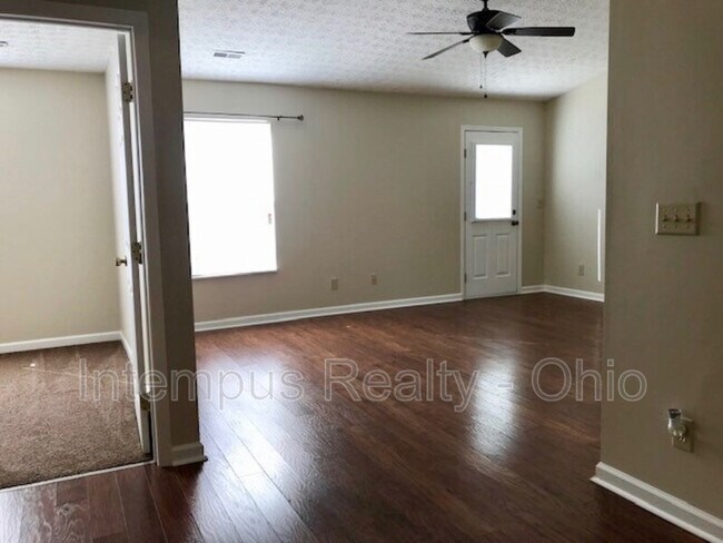Building Photo - 129 Lofton Cir