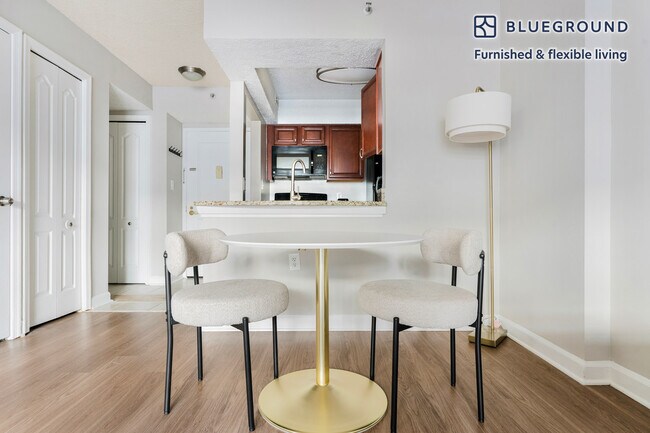 Building Photo - 2140 L St NW