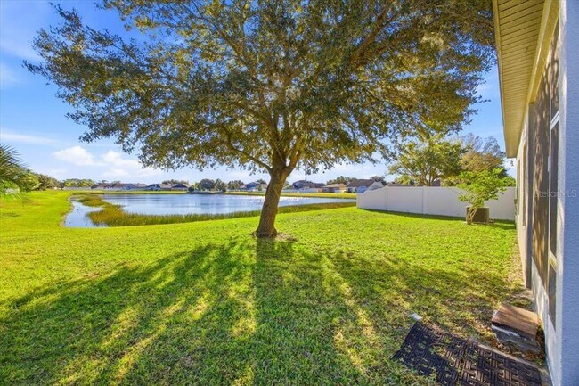 Building Photo - 5588 Sycamore Canyon Dr