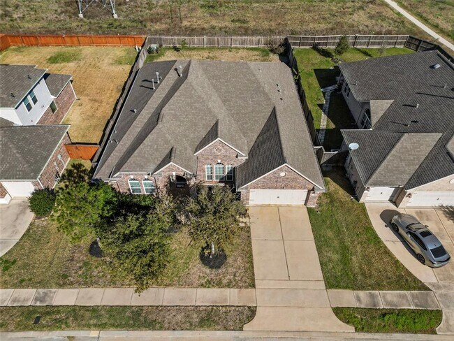 Building Photo - 20306 Fossil Valley Ln