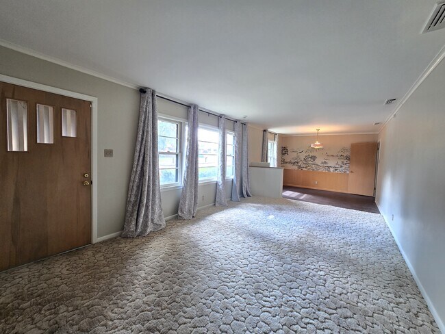 Building Photo - 516 Lehigh Pl