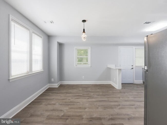Building Photo - 5112 Crosswood Ave