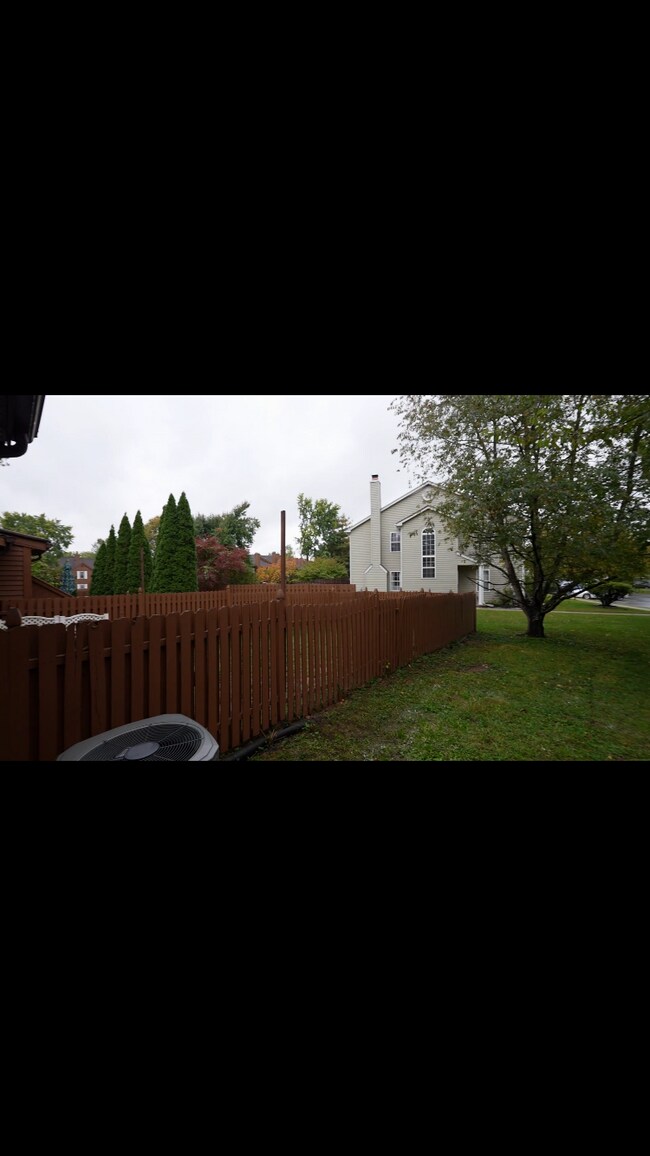 Building Photo - 110 Magnolia Ct