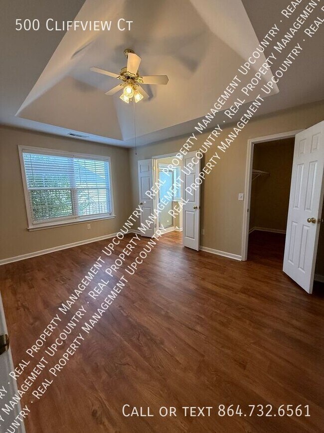 Building Photo - 500 Cliffview Ct