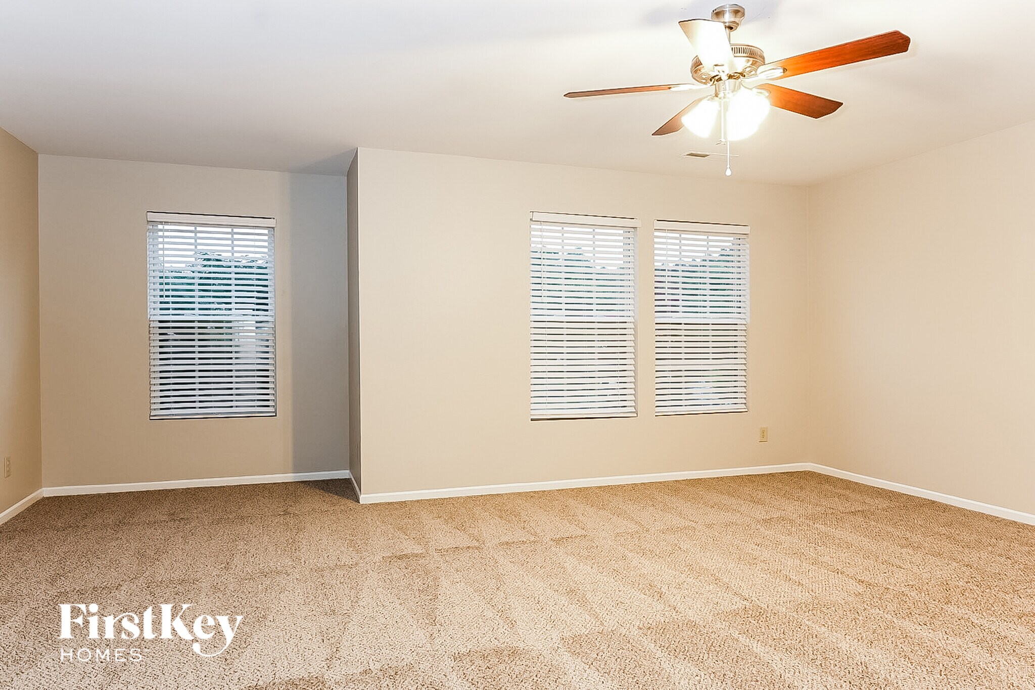 Building Photo - 1323 Perga Ct