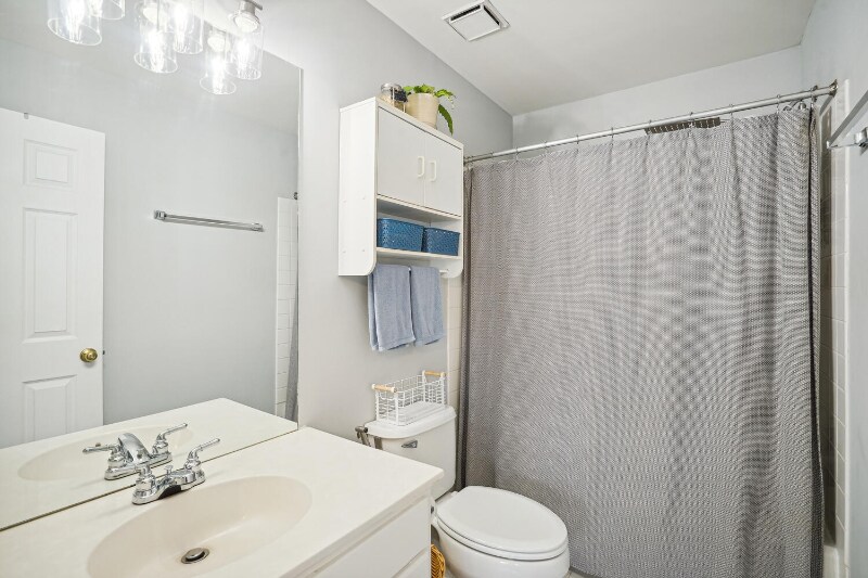 Building Photo - 3842 Clore Pl