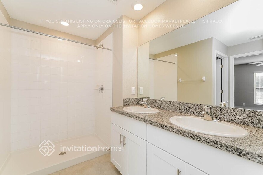 Building Photo - 11218 Riley Pines Cir