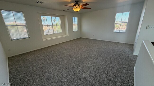 Building Photo - 2424 Predera Ave