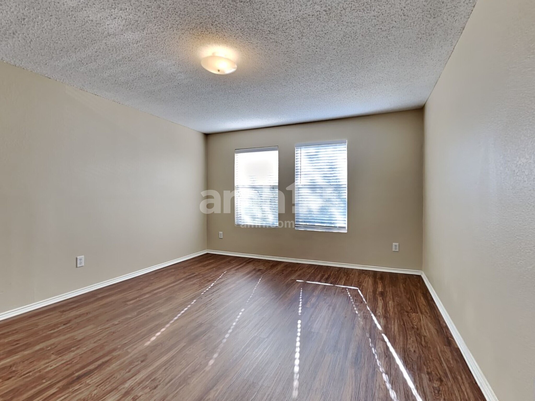 Building Photo - 5350 Driftway Dr