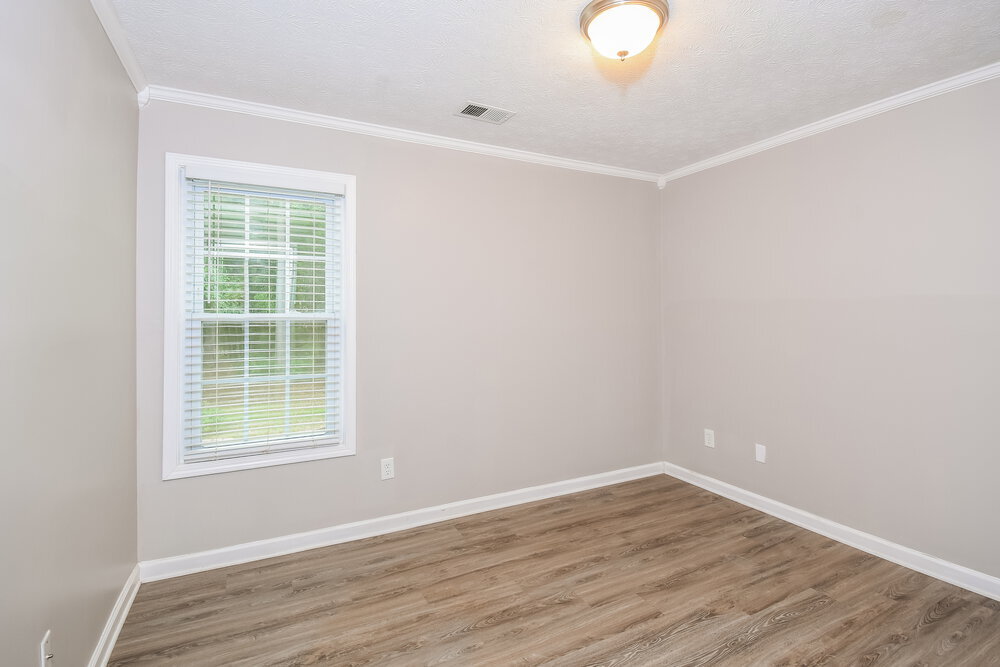 Building Photo - 2105 Caneridge Dr