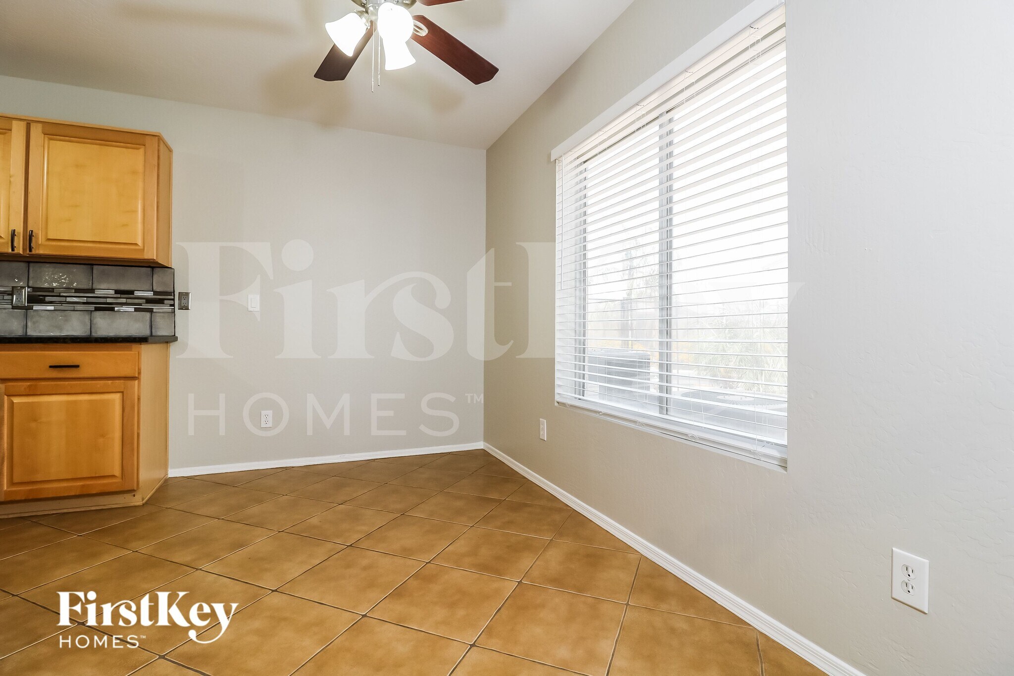 Building Photo - 1167 S 225th Ln