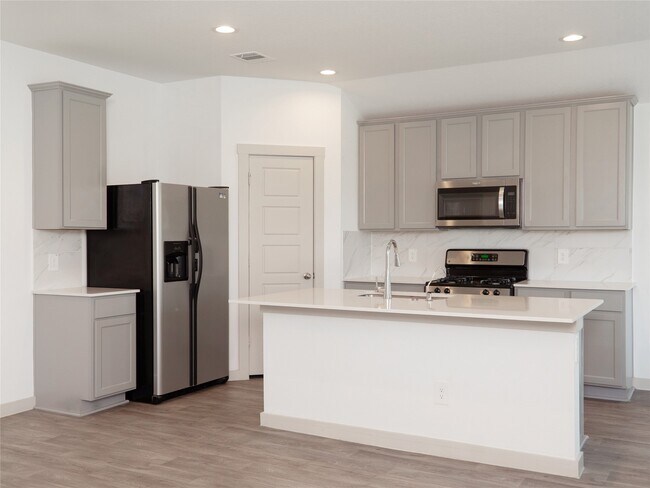 Building Photo - 711 Boer Plns Dr