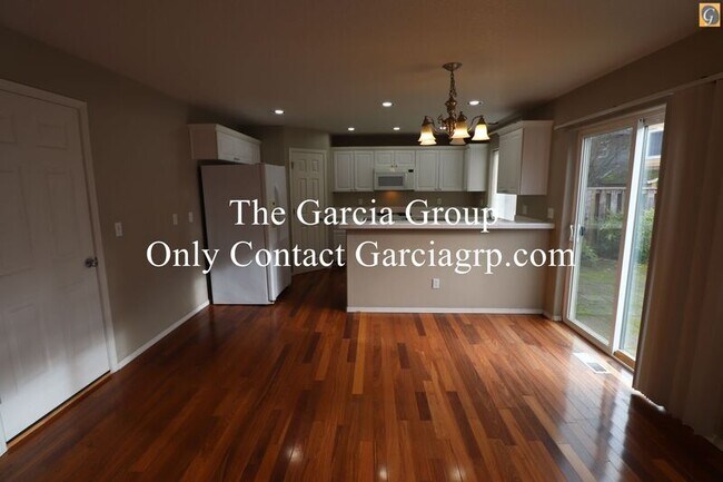 Building Photo - 6034 Northeast Birch Street