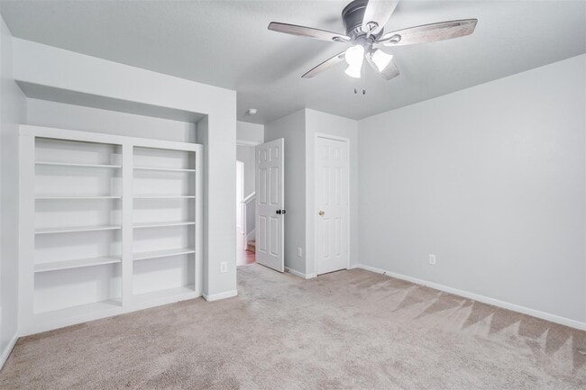 Building Photo - 18823 Elm Square Ct