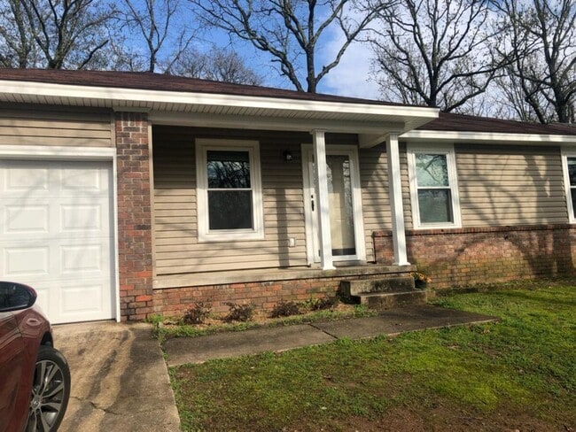 Building Photo - Remodeled 3 Bedroom Home