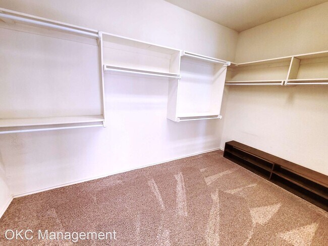 Building Photo - 3 br, 2.5 bath House - 4005 NE 138th Terr