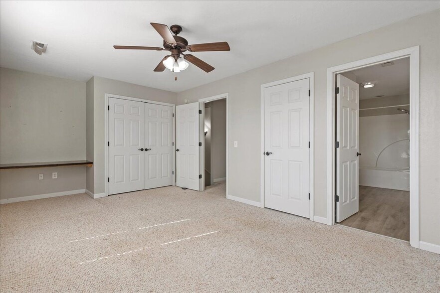 Building Photo - 410 Ashbury Cir