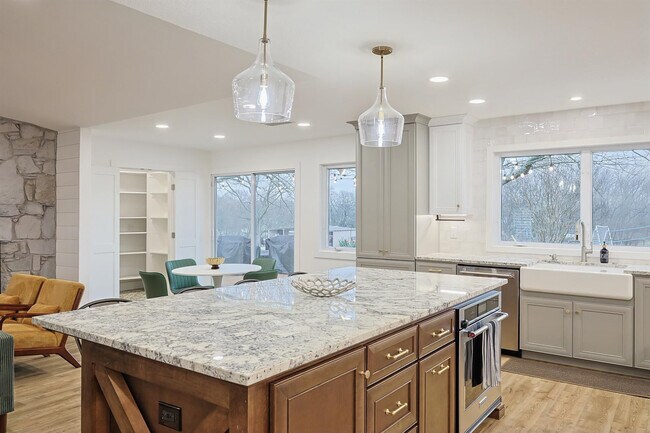 Building Photo - 2368 County Road 852-SI ID1055509P