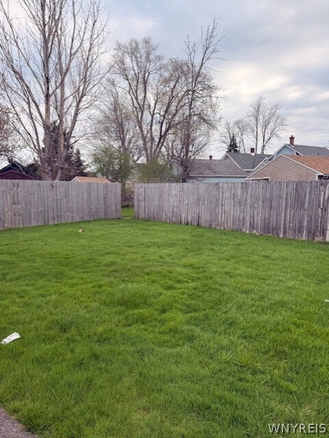 Building Photo - 203 Highland Ave