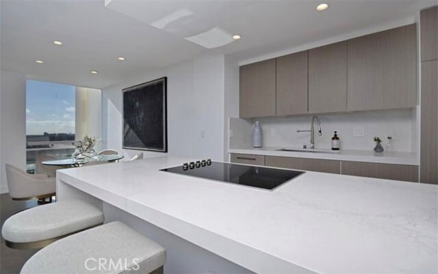 Building Photo - 2220 Avenue of the Stars