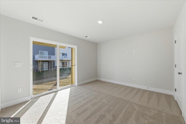 Building Photo - 133 Lakota St