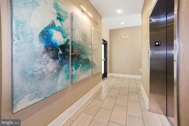 Building Photo - 301 H St NE