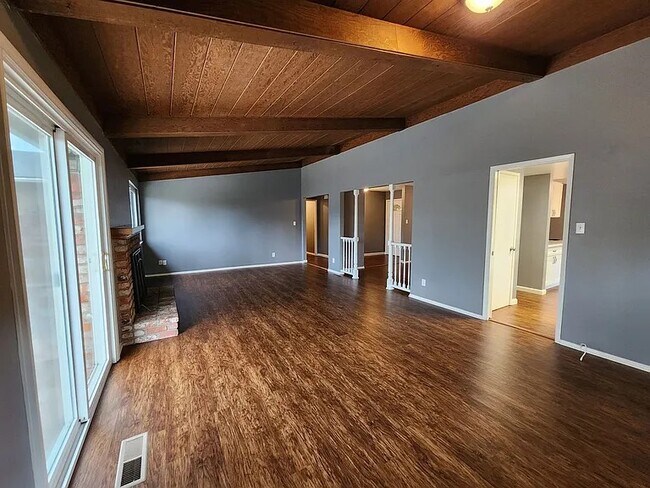 Building Photo - 3015 Barmouth Dr