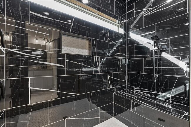 Building Photo - 7005 SW High Meadow Blvd