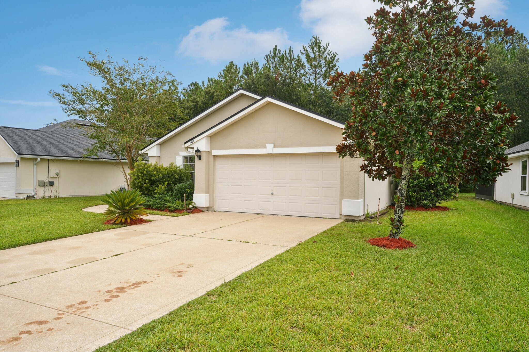 Building Photo - 808 South Edenbridge Way