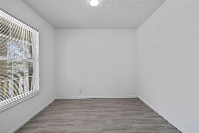 Building Photo - 3100 Coral Springs Dr