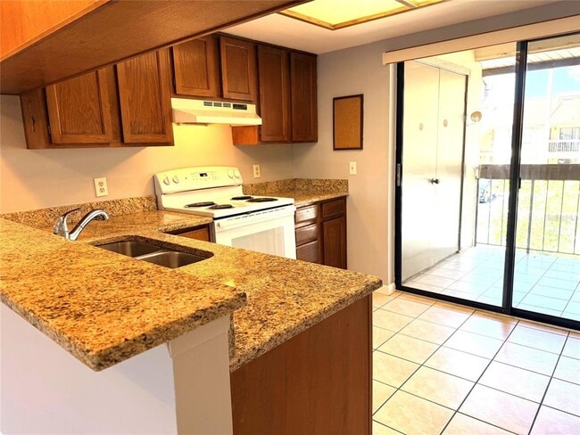 Building Photo - 260 Woodlake Ln