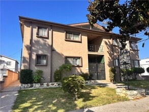 Building Photo - 1413 S Almansor St