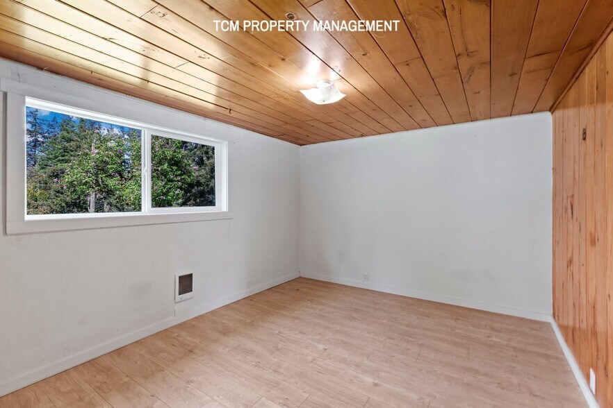 Building Photo - 14535 8th Ave NE