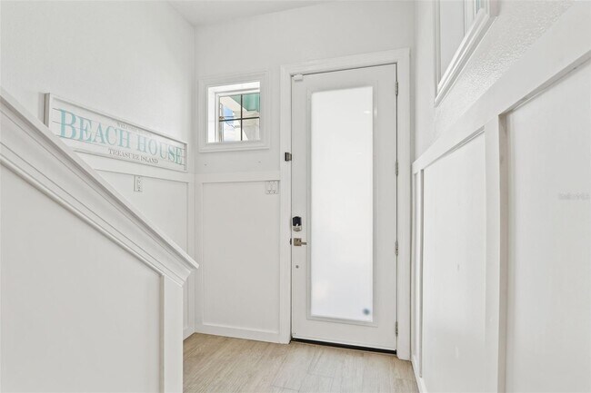 Building Photo - 11715 1st St E