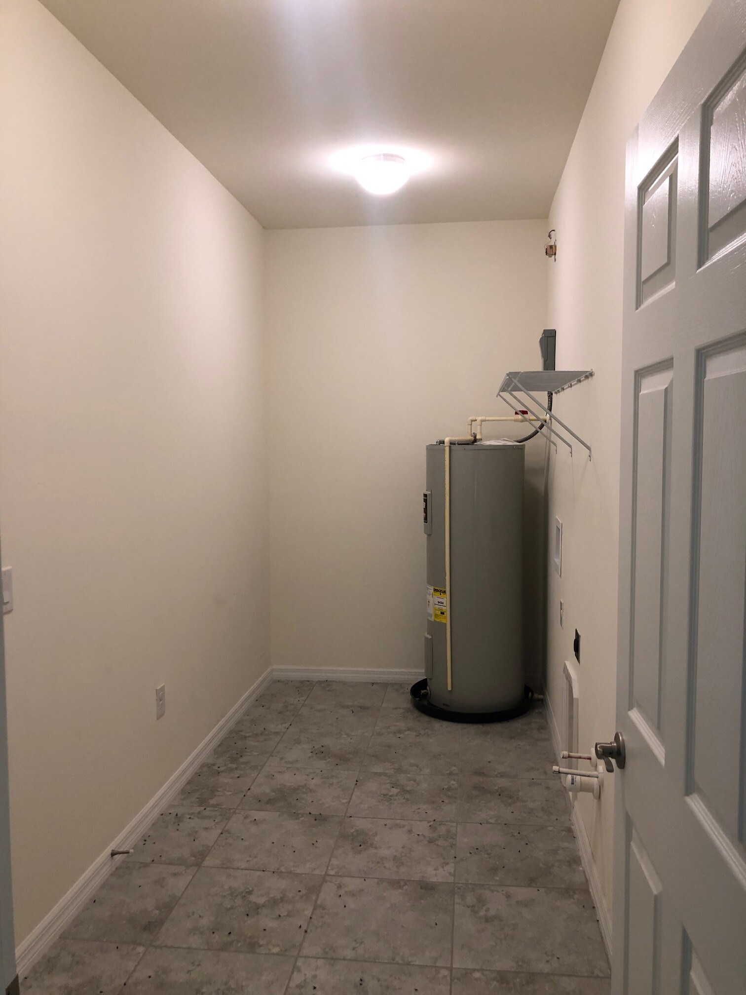 Building Photo - 24482 Zephyr Ct
