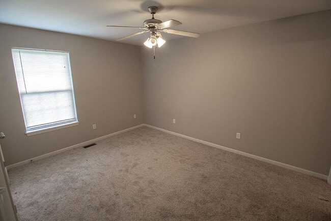 Building Photo - 4006 Snowy Owl Dr