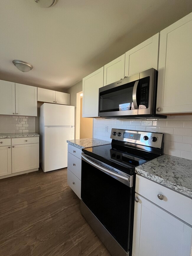 Building Photo - 7108 Tennessee Ln