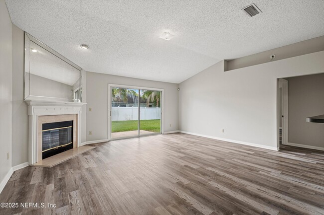 Building Photo - 4053 Savannah Glen Blvd