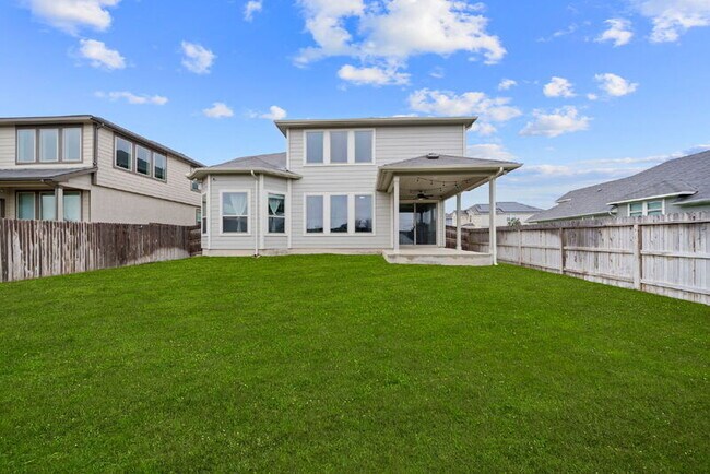 Building Photo - 19322 Amore Bluff