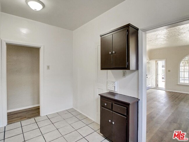 Building Photo - 4222 Hooper Ave.