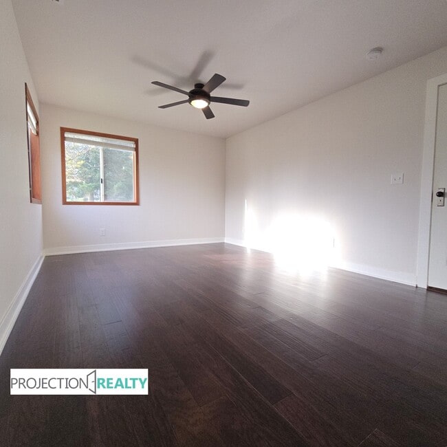 Building Photo - 32535 Coal Creek Rd