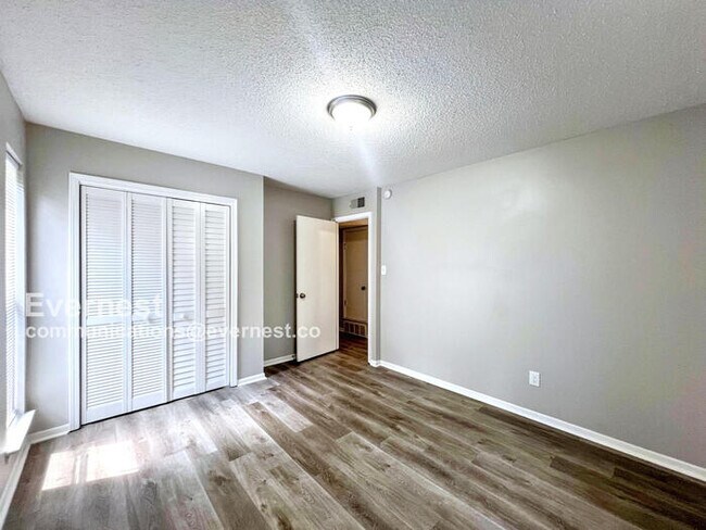 Building Photo - 3997 Tuscany Dr