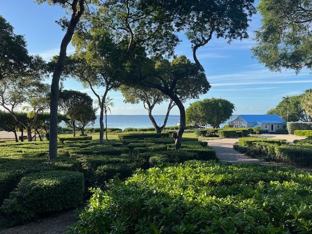 Building Photo - 202 Sanctuary Dr.