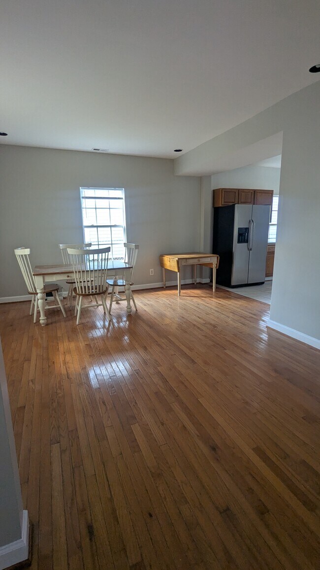 Building Photo - 3059 Midlothian Tpke