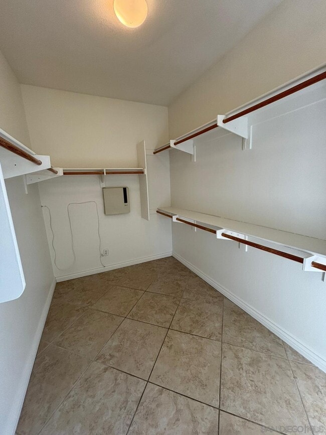 Building Photo - 1612 Picket Fence Dr